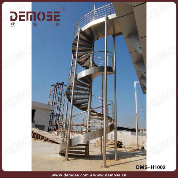 大型旋轉(zhuǎn)樓梯制作廠家