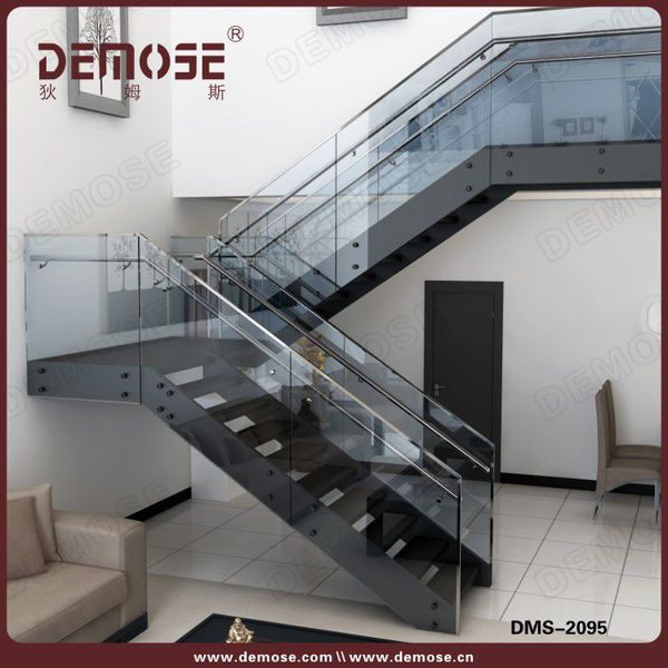 室內(nèi)房屋樓梯一般要做多少級(jí)踏步？