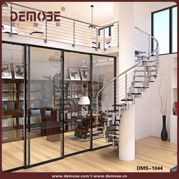 2 豪華復(fù)式樓旋轉(zhuǎn)樓梯