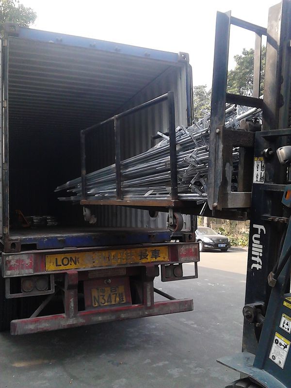 新加坡李先生8套旋轉(zhuǎn)樓梯出貨