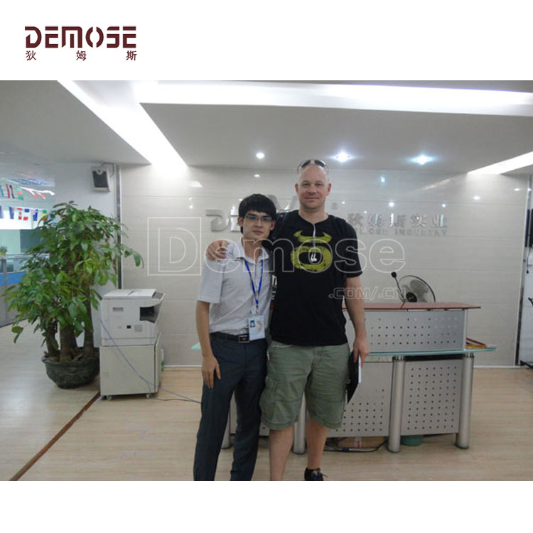 美國James1500米不銹鋼玻璃欄桿采購項目