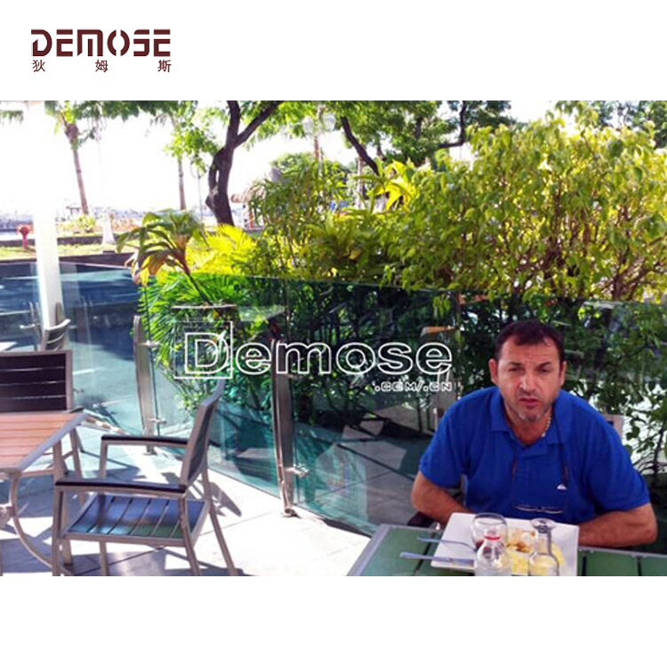 橢圓雙鋼板玻璃夾欄桿