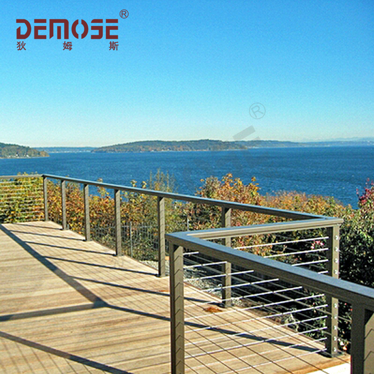 不銹鋼護(hù)欄和鋁合金護(hù)欄哪個(gè)好些