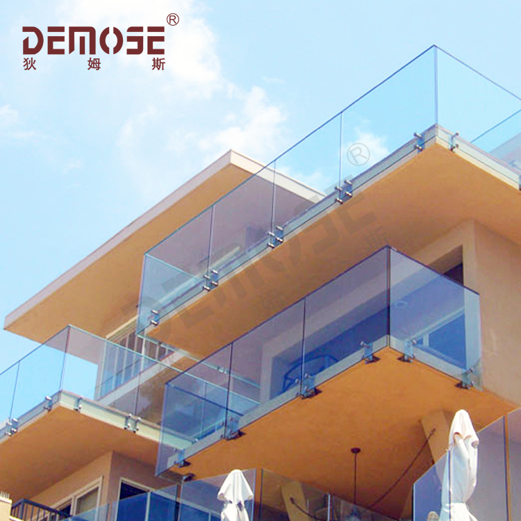 別墅玻璃欄桿圖片 別墅玻璃欄桿圖片