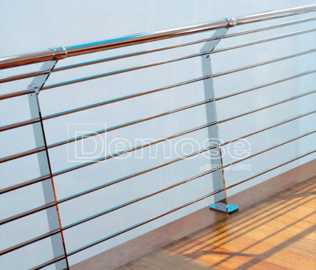 陽(yáng)臺(tái)不銹鋼欄桿