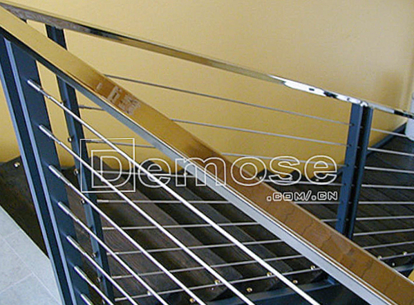 提升家居品質(zhì)，從精心設(shè)計的室內(nèi)樓梯欄桿開始