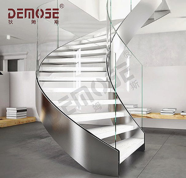 半旋轉(zhuǎn)樓梯：優(yōu)雅與實(shí)用的完美結(jié)合