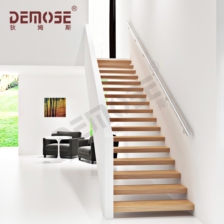 自建房樓梯設(shè)計(jì)全指南：安全、尺寸與美觀的完美平衡